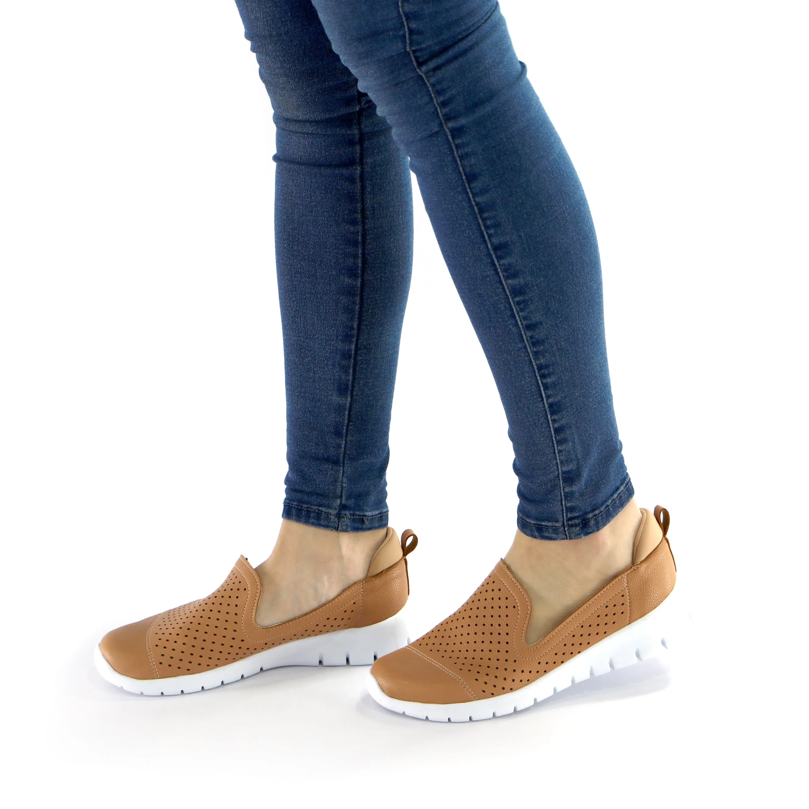 Beige Casual Sneakers (970.010)