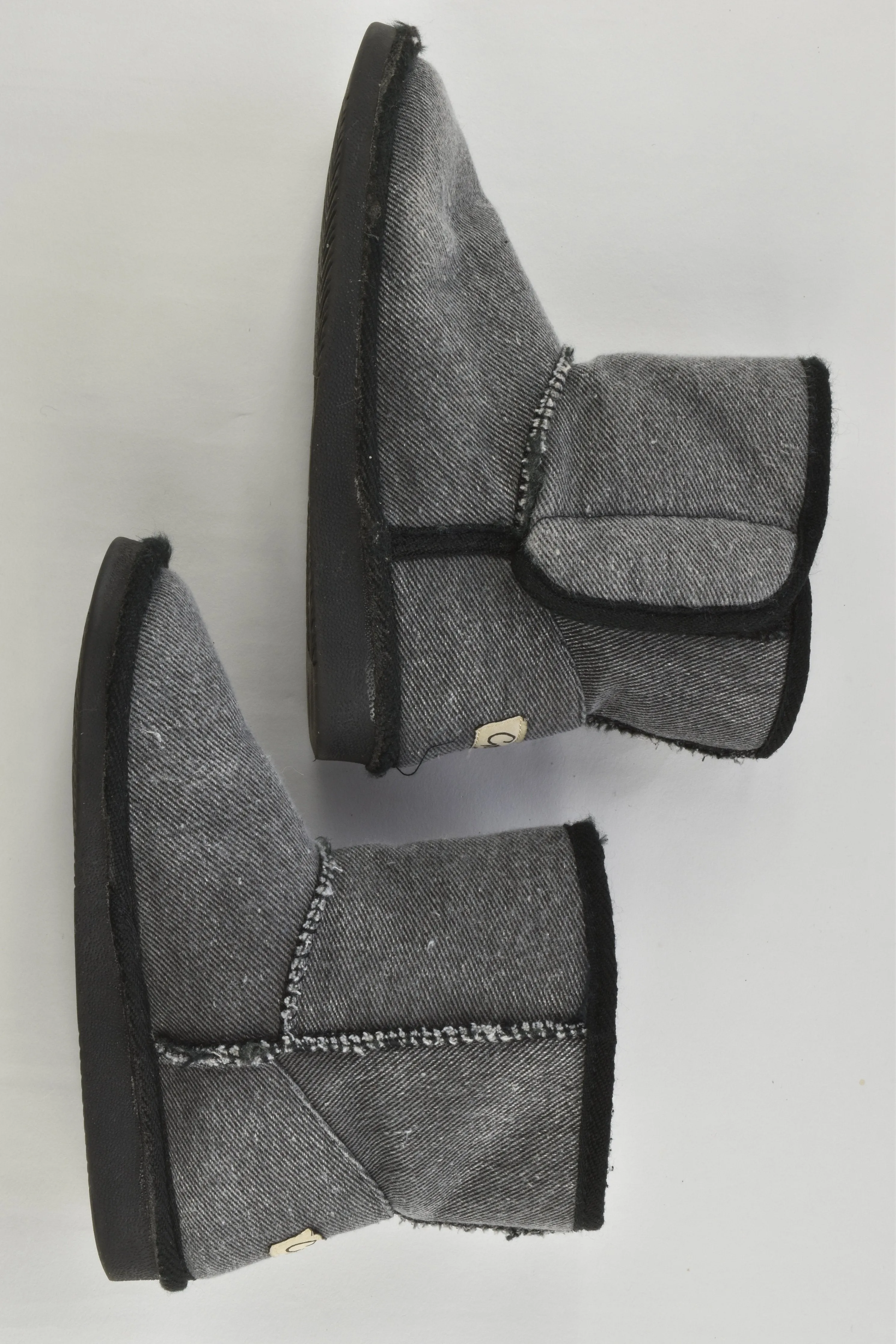 Grosby Size 12 Warm Boots