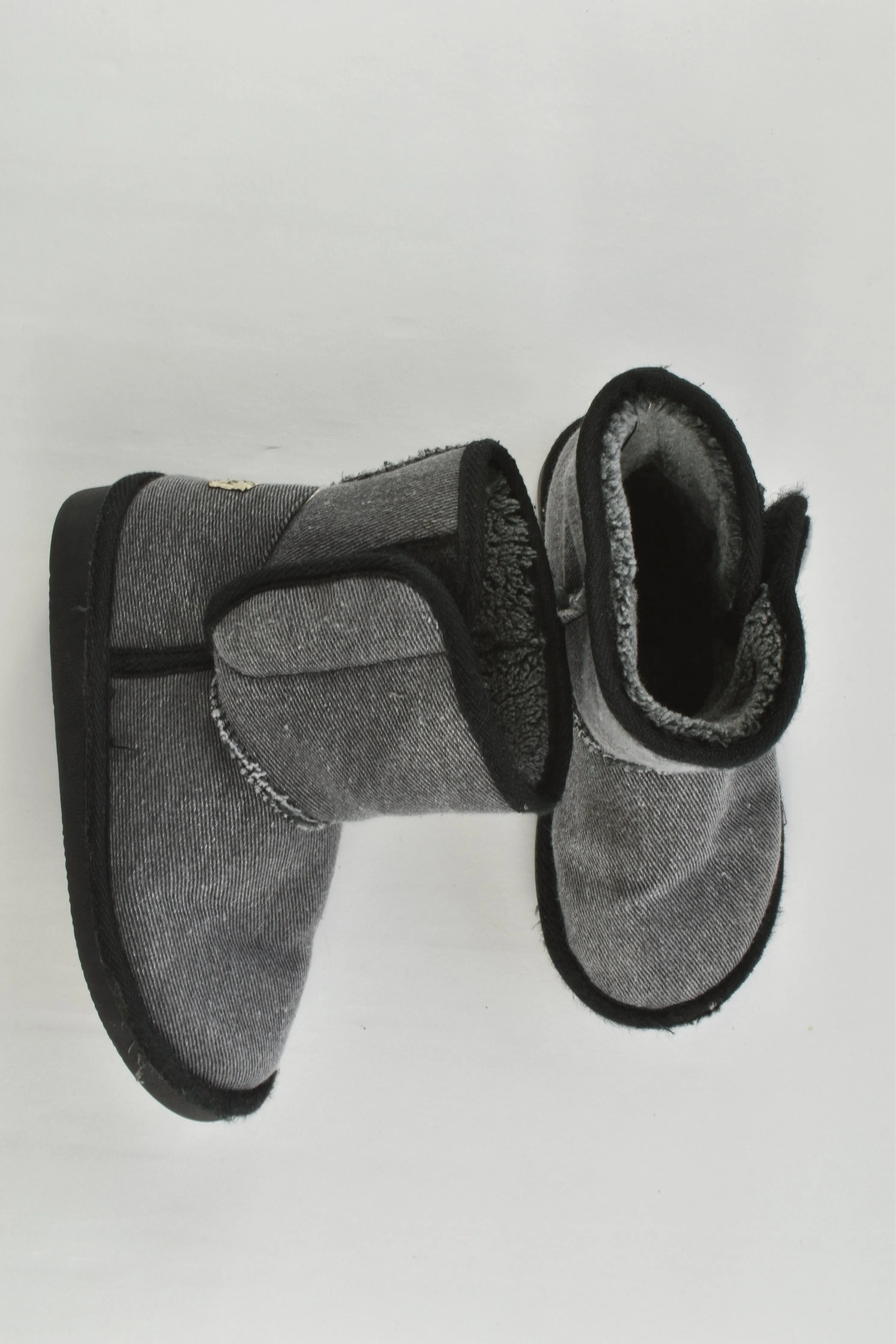 Grosby Size 12 Warm Boots
