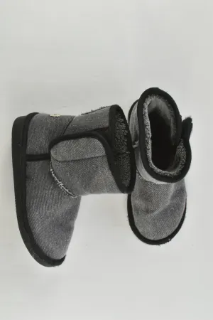 Grosby Size 12 Warm Boots