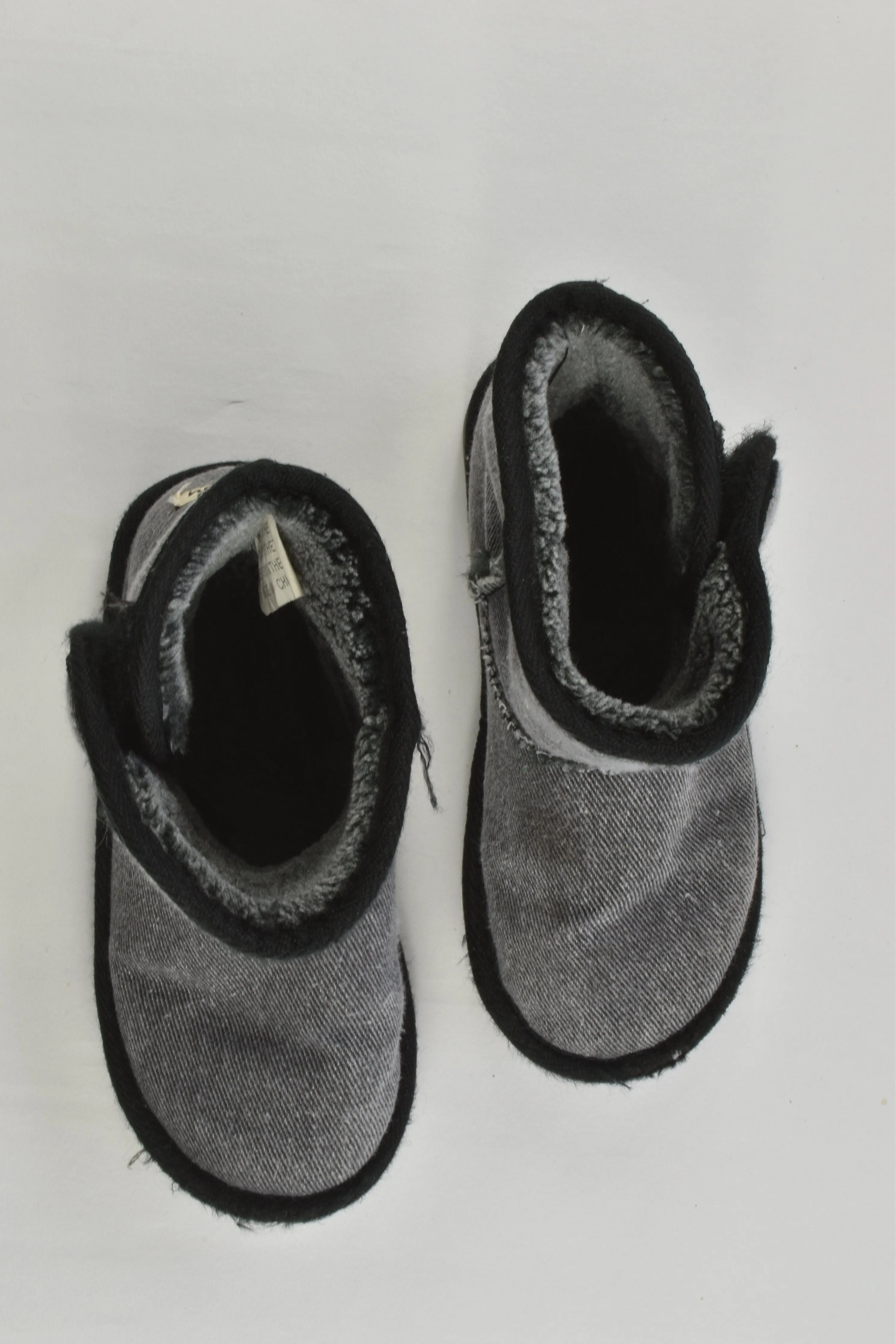 Grosby Size 12 Warm Boots