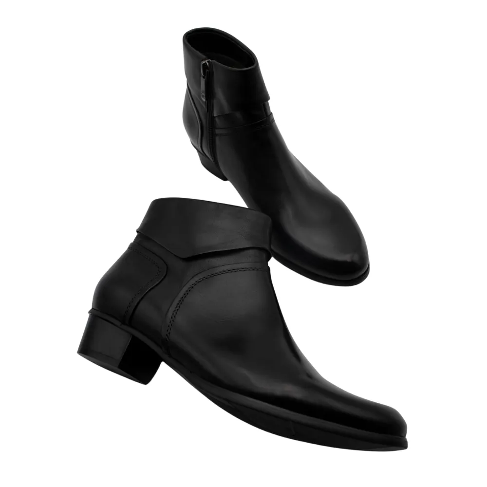 Regarde Le Ciel Stefany 378 Glove Black Bootie (Women's)